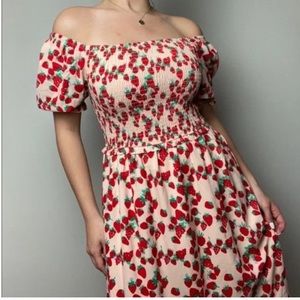 Brand New! Betsey Johnson Strawberry Fields Off/On Shoulder Dress! Size Large